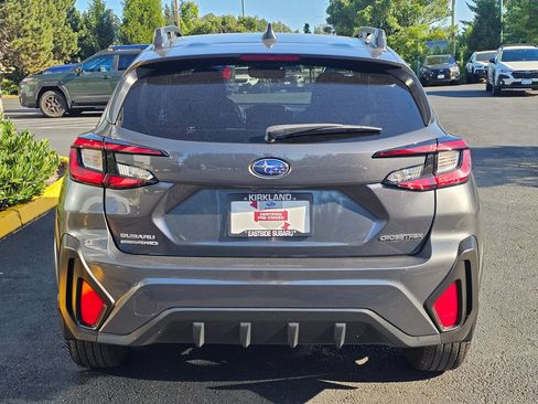 Used 2025 Subaru Crosstrek 2.5i Premium AWD/4WD image 6