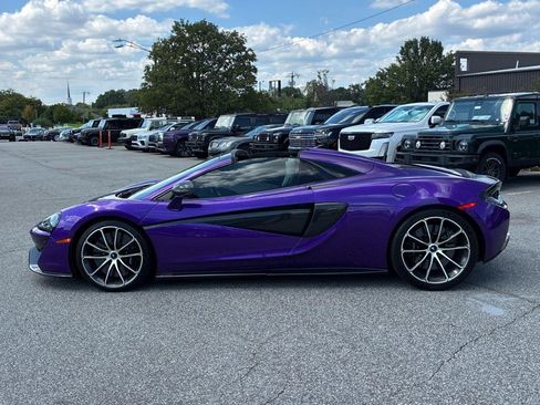 Used 2019 McLaren 570S Spider RWD image 3