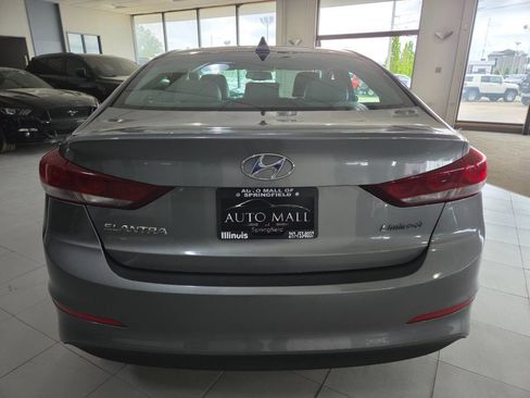 Used 2017 Hyundai Elantra Limited FWD image 6