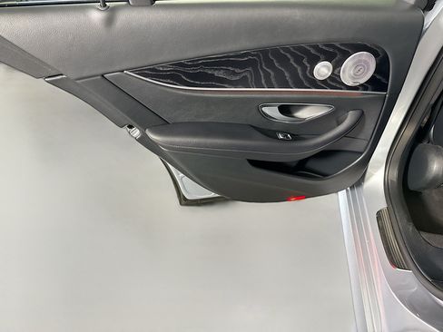 Used 2021 Mercedes-Benz E 350 Sedan image 26
