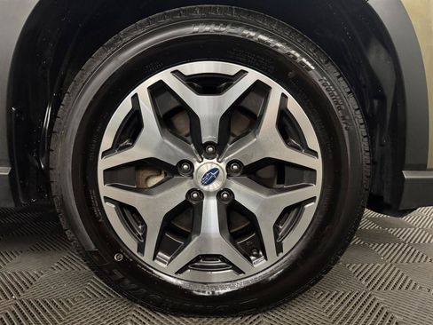 Used 2023 Subaru Forester Premium AWD/4WD image 25