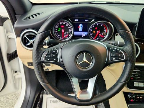 Used 2018 Mercedes-Benz CLA 250 image 12
