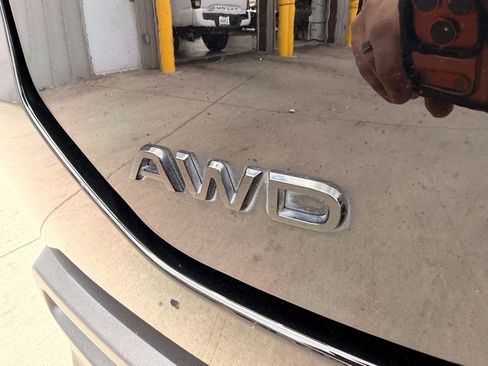 Certified 2023 Honda Pilot Sport image 11