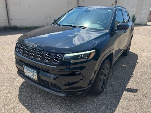Used 2024 Jeep Compass Limited w/ High Altitude Package AWD/4WD image 14