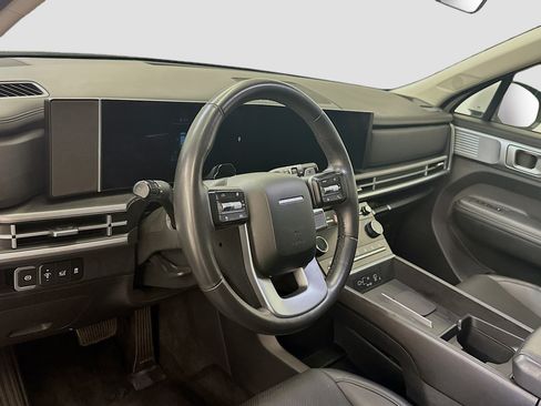 Used 2025 Hyundai Santa Fe SEL AWD/4WD image 18