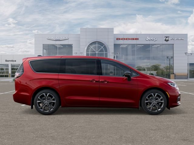 New 2026 Chrysler Pacifica Select AWD/4WD image 21