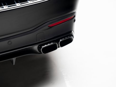 Used 2025 Mercedes-Benz GLS 63 AMG 4MATIC image 35