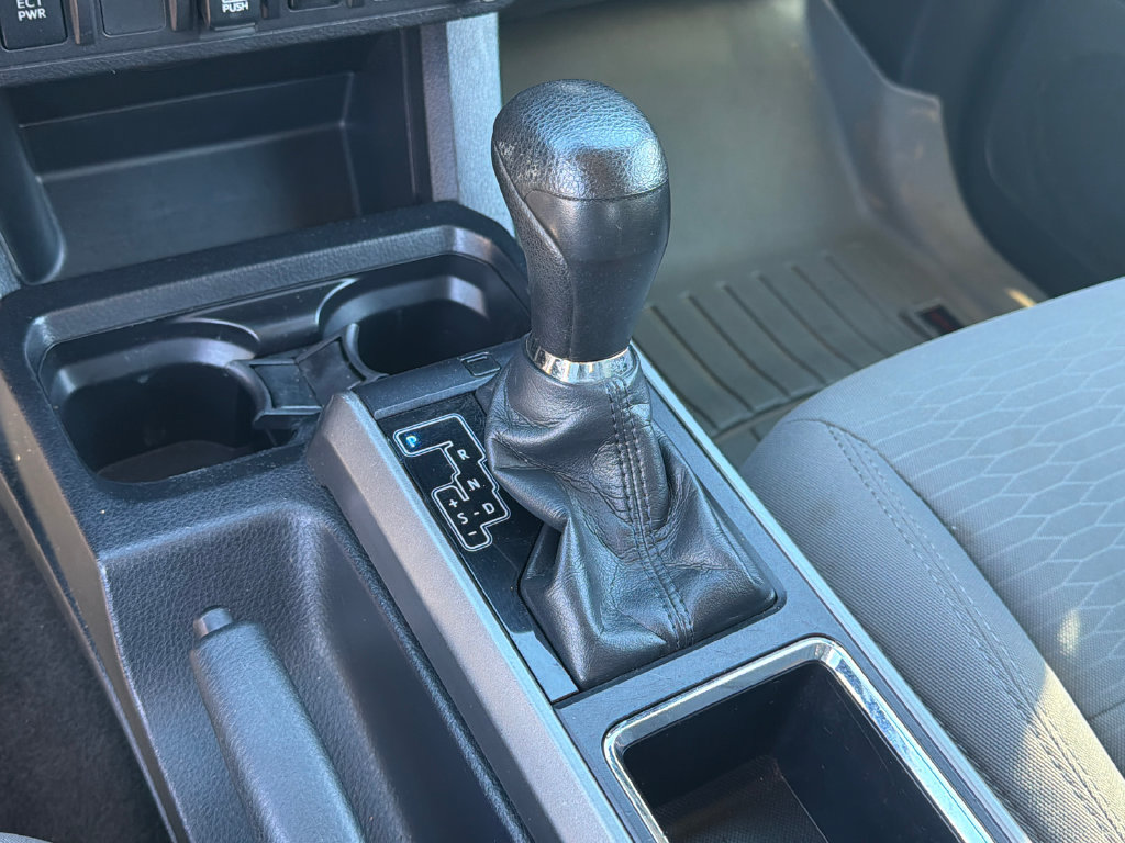 Used 2019 Toyota Tacoma SR5 AWD/4WD image 30