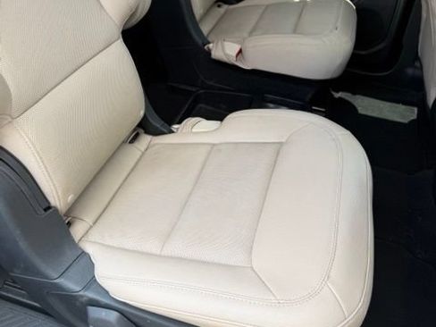 Used 2021 Ford Explorer Limited w/ Equipment Group 301A RWD image 6
