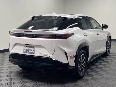 Certified 2023 Lexus RZ 450e Premium w/ Technology Package AWD/4WD image 5