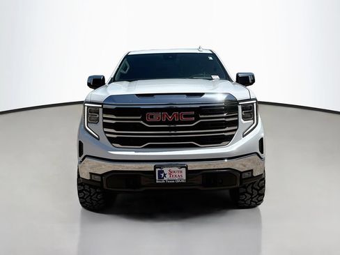 Used 2022 GMC Sierra 1500 SLT w/ SLT Convenience Package RWD image 2