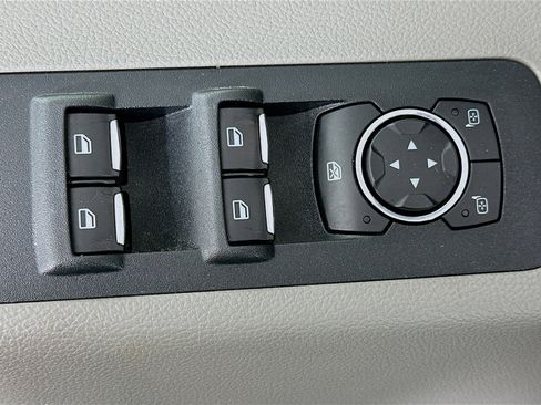 Used 2018 Ford F150 XLT image 15