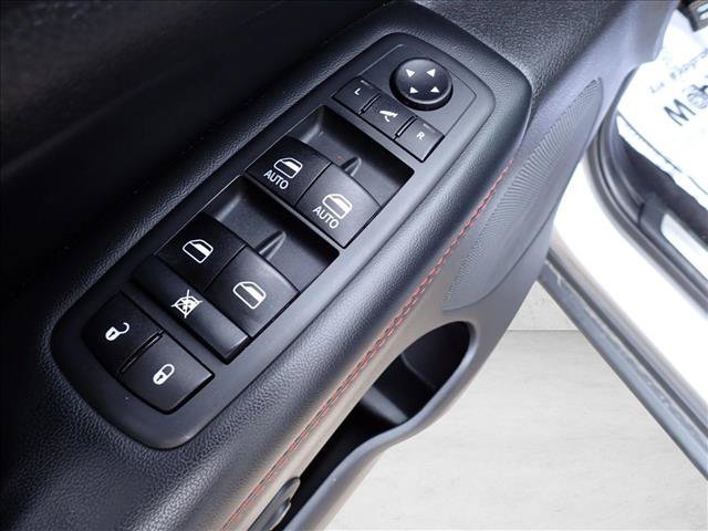 Used 2020 Jeep Grand Cherokee Trailhawk w/ Premium Lighting Group AWD/4WD image 15