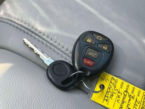 Used 2014 Buick Enclave Leather w/ Trailering Provision Package FWD image 39