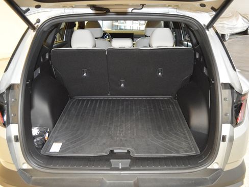Used 2026 Hyundai Tucson Limited AWD/4WD image 13
