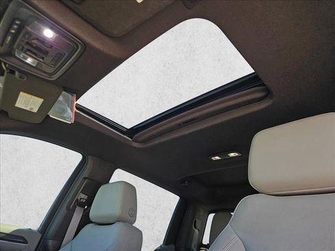 Used 2023 Chevrolet Silverado 1500 LTZ w/ LTZ Premium Package image 21