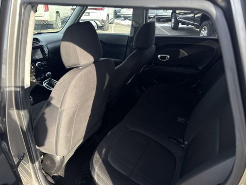 Used 2018 Kia Soul w/ Convenience Package image 21