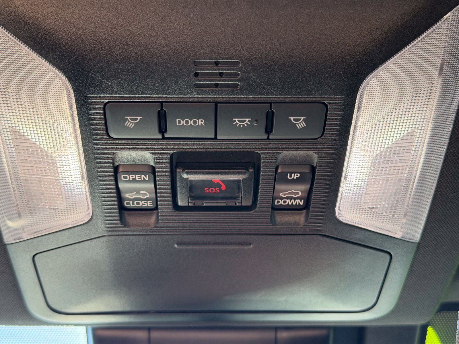 Used 2022 Toyota RAV4 XSE w/ XSE Grade Weather Package AWD/4WD image 24