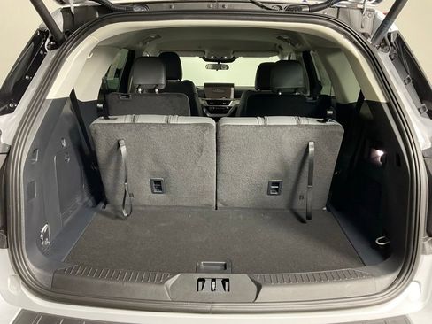 New 2026 Ford Explorer Active w/ Active Comfort Package RWD image 11