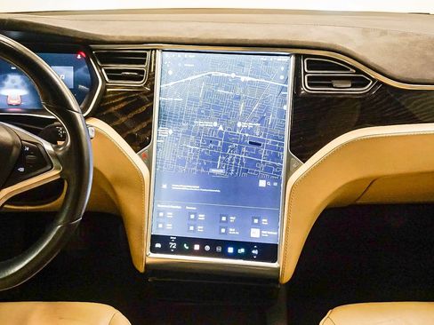 Used 2016 Tesla Model S 90D image 16