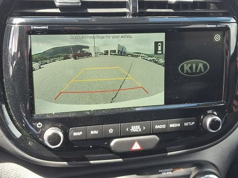 Used 2021 Kia Soul Turbo FWD image 19