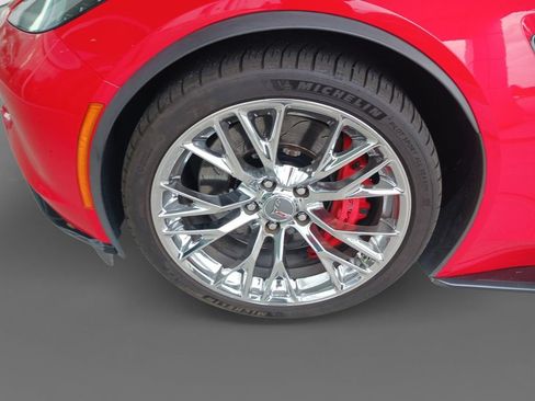 Used 2015 Chevrolet Corvette Z06 w/ 2LZ Preferred Equipment Group RWD image 15