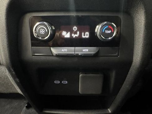 Used 2024 Chevrolet Traverse Z71 w/ LPO, Floor Liner Package AWD/4WD image 26