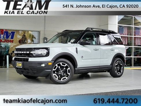 Used 2022 Ford Bronco Sport Outer Banks w/ Tech Package image 2