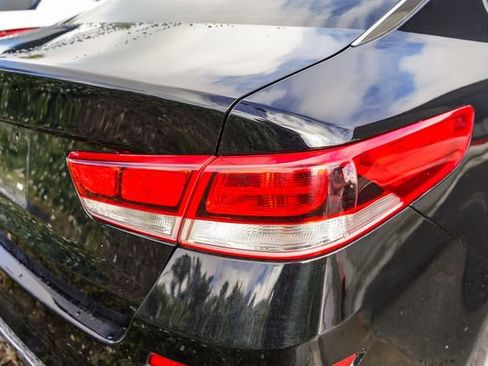 Certified 2019 Kia Optima LX w/ LX 17" Wheel Package image 13