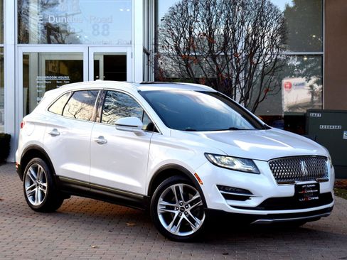 Used 2019 Lincoln MKC Reserve w/ MKC Climate Package image 2