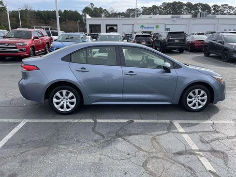 Used 2024 Toyota Corolla LE image 12