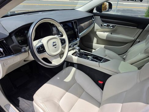 Used 2018 Volvo V90 T6 Cross Country w/ Convenience Package AWD/4WD image 11
