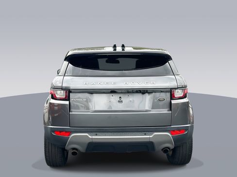 Used 2017 Land Rover Range Rover Evoque SE Premium image 4