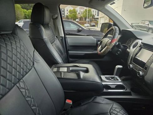 Used 2015 Toyota Tundra Limited w/ Limited Premium Package image 5