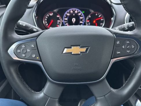 Used 2023 Chevrolet Traverse Premier image 16