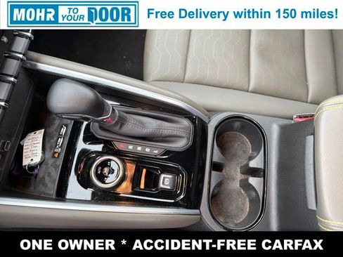 Used 2024 Chevrolet Colorado ZR2 w/ ZR2 Convenience Package III AWD/4WD image 22