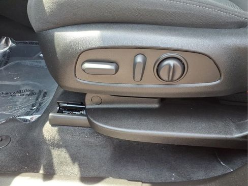 Used 2023 Chevrolet Traverse LT w/ LPO, Floor Liner Package AWD/4WD image 18