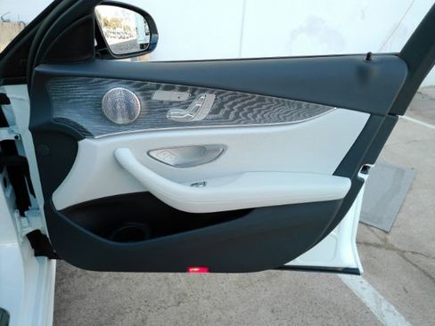 Used 2023 Mercedes-Benz E 350 Sedan image 18