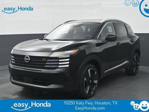 Used 2026 Nissan Kicks SR FWD image 1