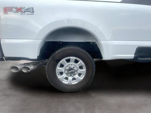 Used 2024 Ford F250 XLT AWD/4WD image 23