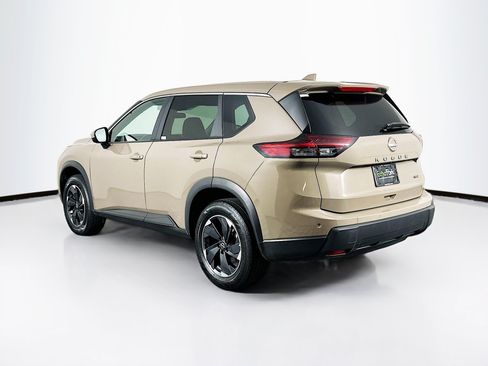 Used 2025 Nissan Rogue SV AWD/4WD image 5