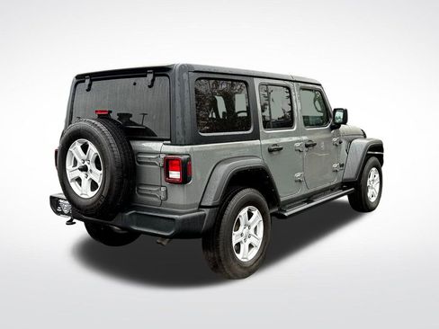 Used 2022 Jeep Wrangler Unlimited Sport image 7