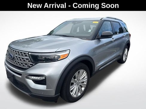 Used 2024 Ford Explorer Limited w/ Limited Technology Package RWD image 2