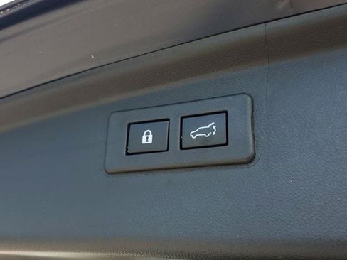 Certified 2023 Subaru Outback Touring XT AWD/4WD image 11