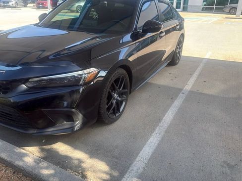 Used 2023 Honda Civic Sport image 1