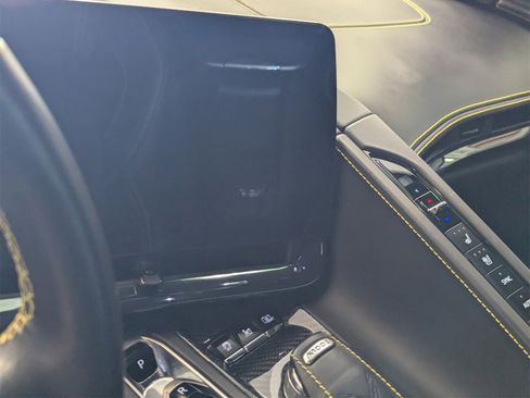 Used 2023 Chevrolet Corvette Stingray Premium Cpe w/ Z51 Performance Package image 17