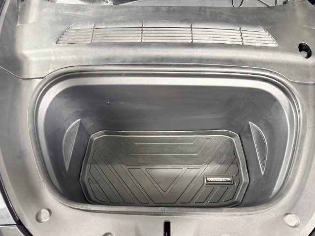 Used 2022 Tesla Model Y Long Range AWD/4WD image 37