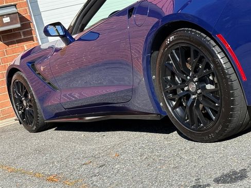 Used 2018 Chevrolet Corvette Stingray Convertible image 23