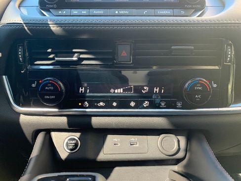 Used 2023 Nissan Rogue SL image 19