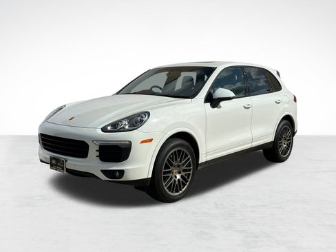 Used 2017 Porsche Cayenne Platinum Edition image 1